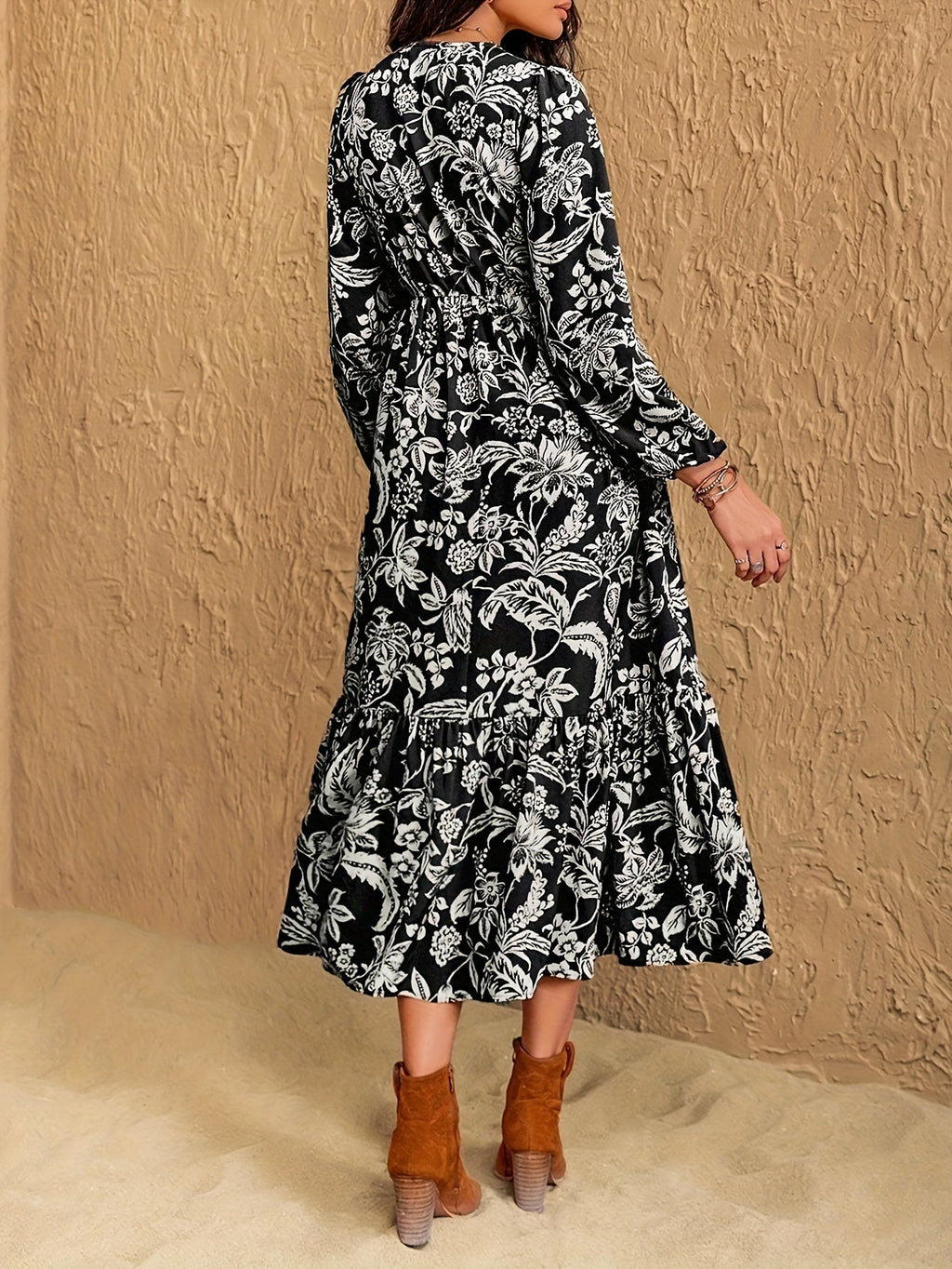 ARIA | Vestido Floral de Encaje
