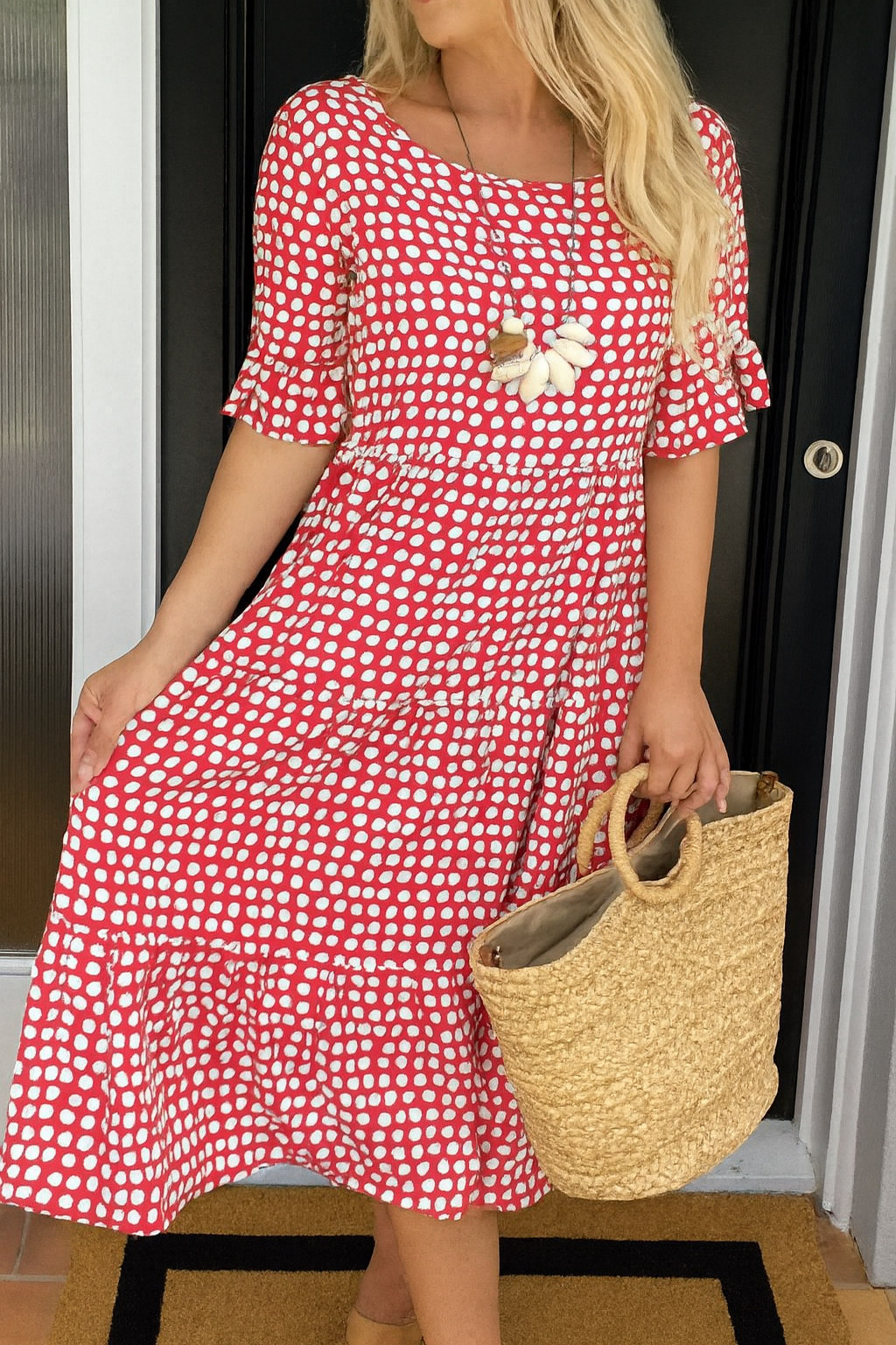 IRIS | Vestido Midi de Manga Corta en Tono Sable