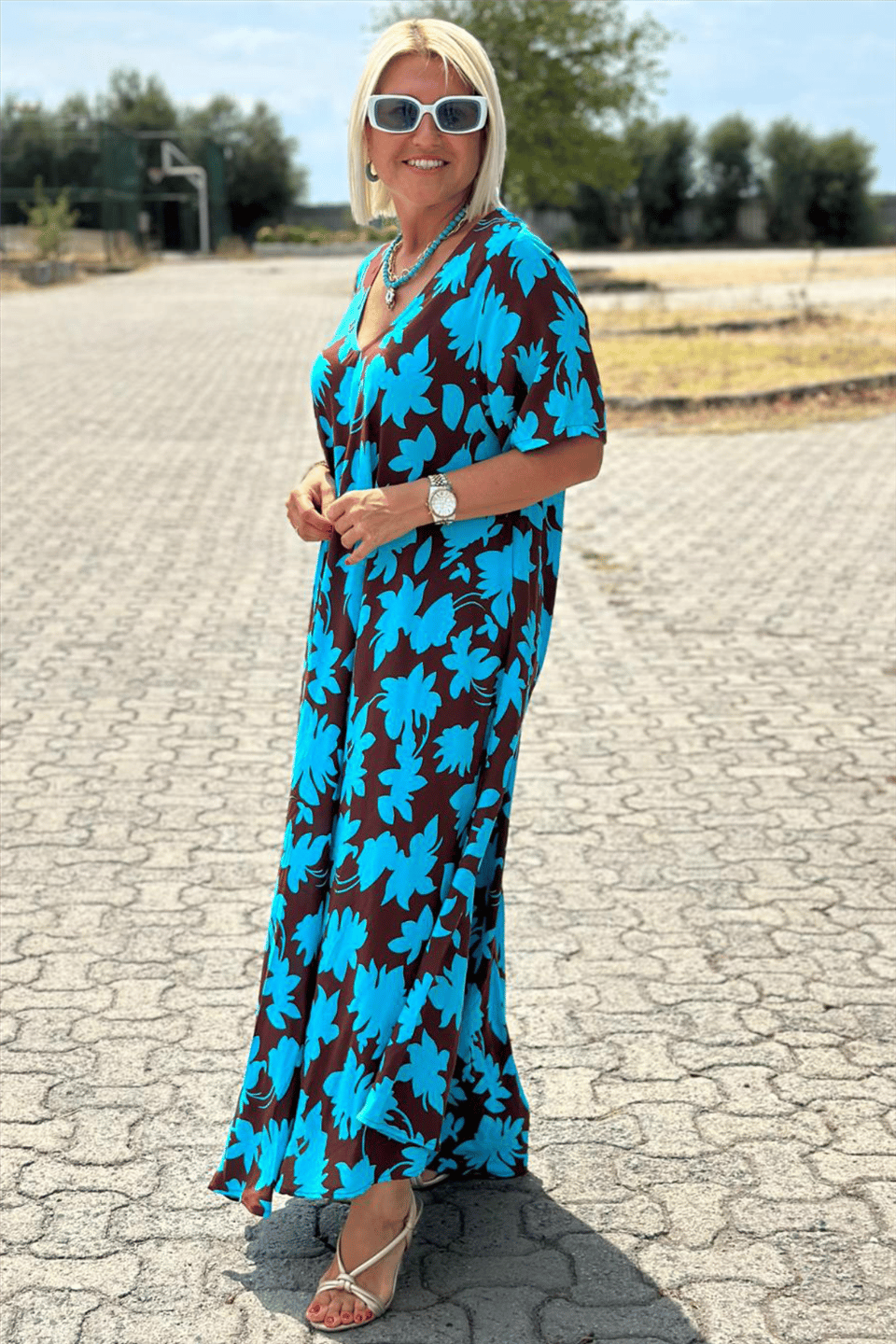 SHARON | VESTIDO ELEGANTE CON DETALLE DE COBERTURA ABDOMINAL