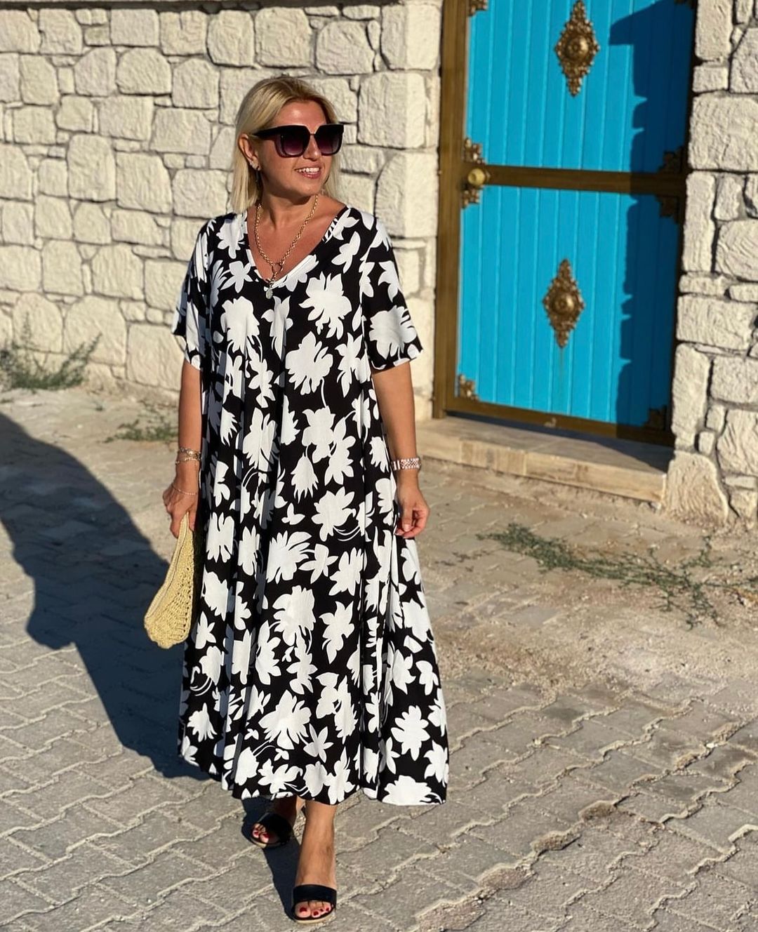 SHARON | VESTIDO ELEGANTE CON DETALLE DE COBERTURA ABDOMINAL