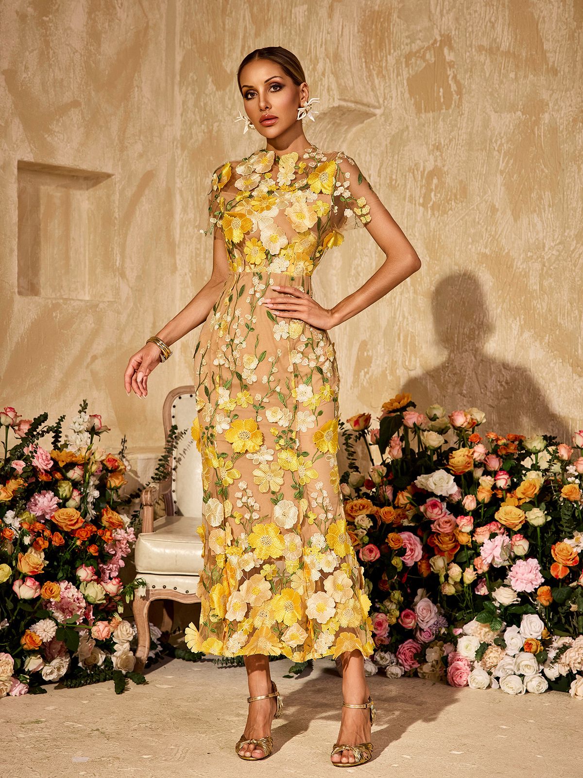 Vestido Midi Alirio con Bordado Floral