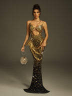 Vestido Maxi Sin Tirantes Arygon en Negro y Dorado con Corte y Detalles de Cristales