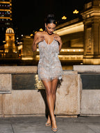 Vestido Corto de Malla con Flecos de Cadena de Cristal Fiadh en Plata