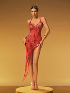 Vestido Midi Rojo con Abertura y Detalles de Rhinestones Haelin
