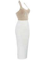 Vestido Halter Beige Isabella con Detalles de Perlas Bandage
