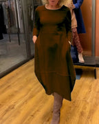 MAEVE | Vestido Midi Negro con Bolsillos