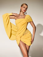 Vestido Mini Amarillo Mantequilla con Un Hombro y Detalles Fruncidos