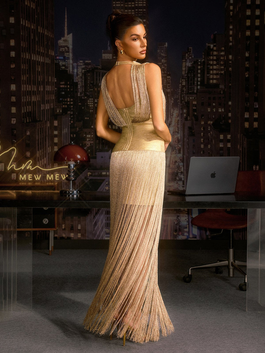 Vestido Maxi de Vendaje con Flecos Zavelyn en Dorado