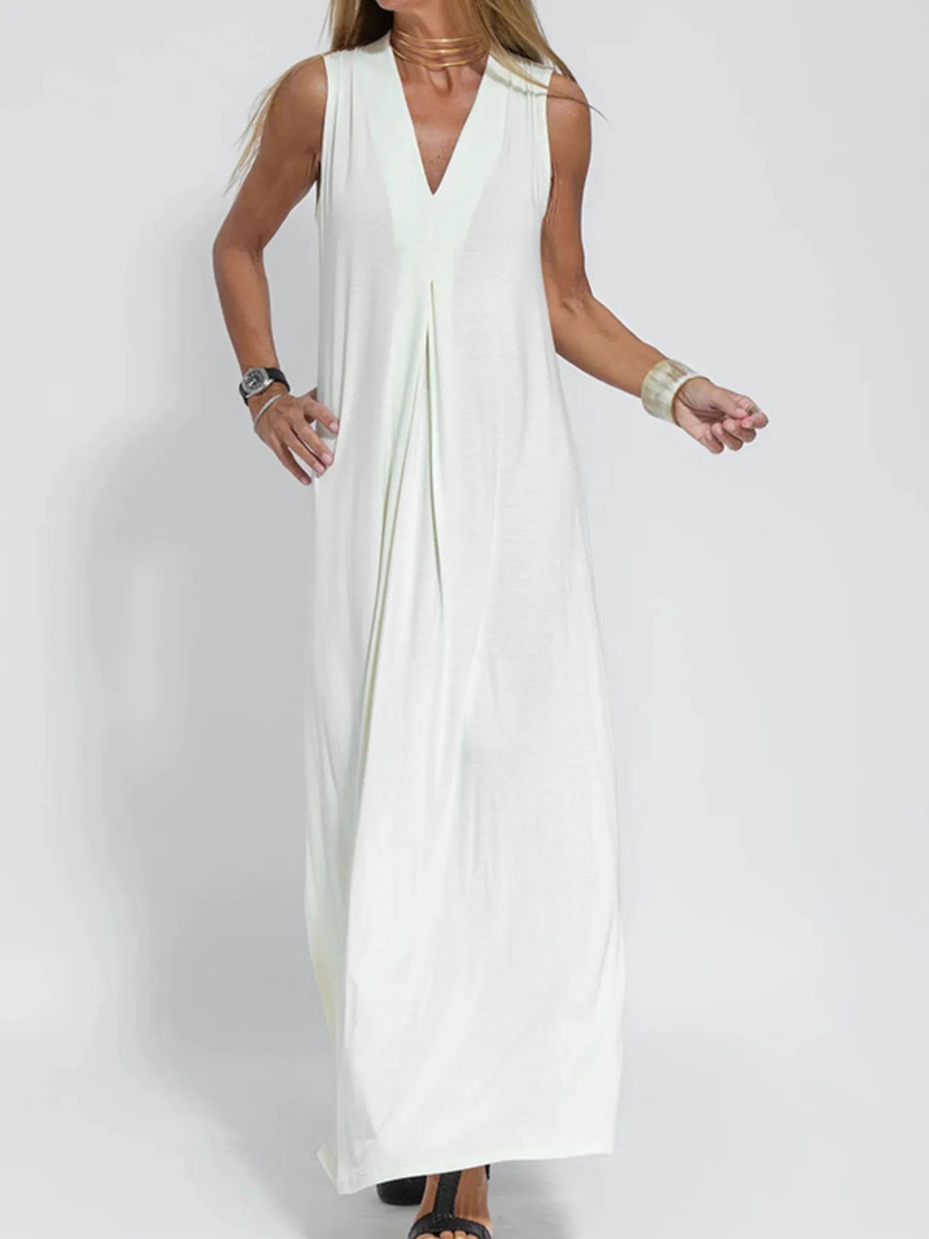 Vestido Maxi de Talla Grande Sin Mangas con Cuello en V
